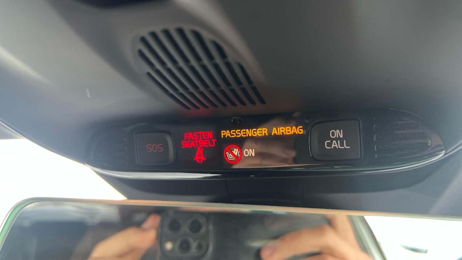 Used Volvo V40 2017 for sale - 76562179: Photo 28