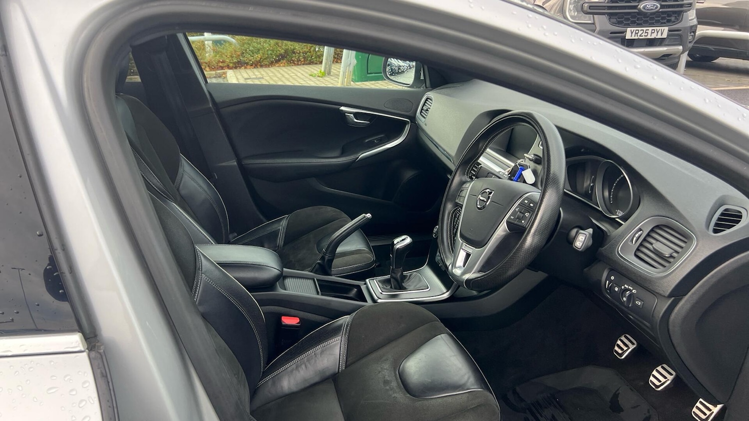 Used Volvo V40 2017 for sale - 76562179: Photo 39