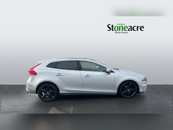 Used Volvo V40 2017 for sale - 76562179: Photo