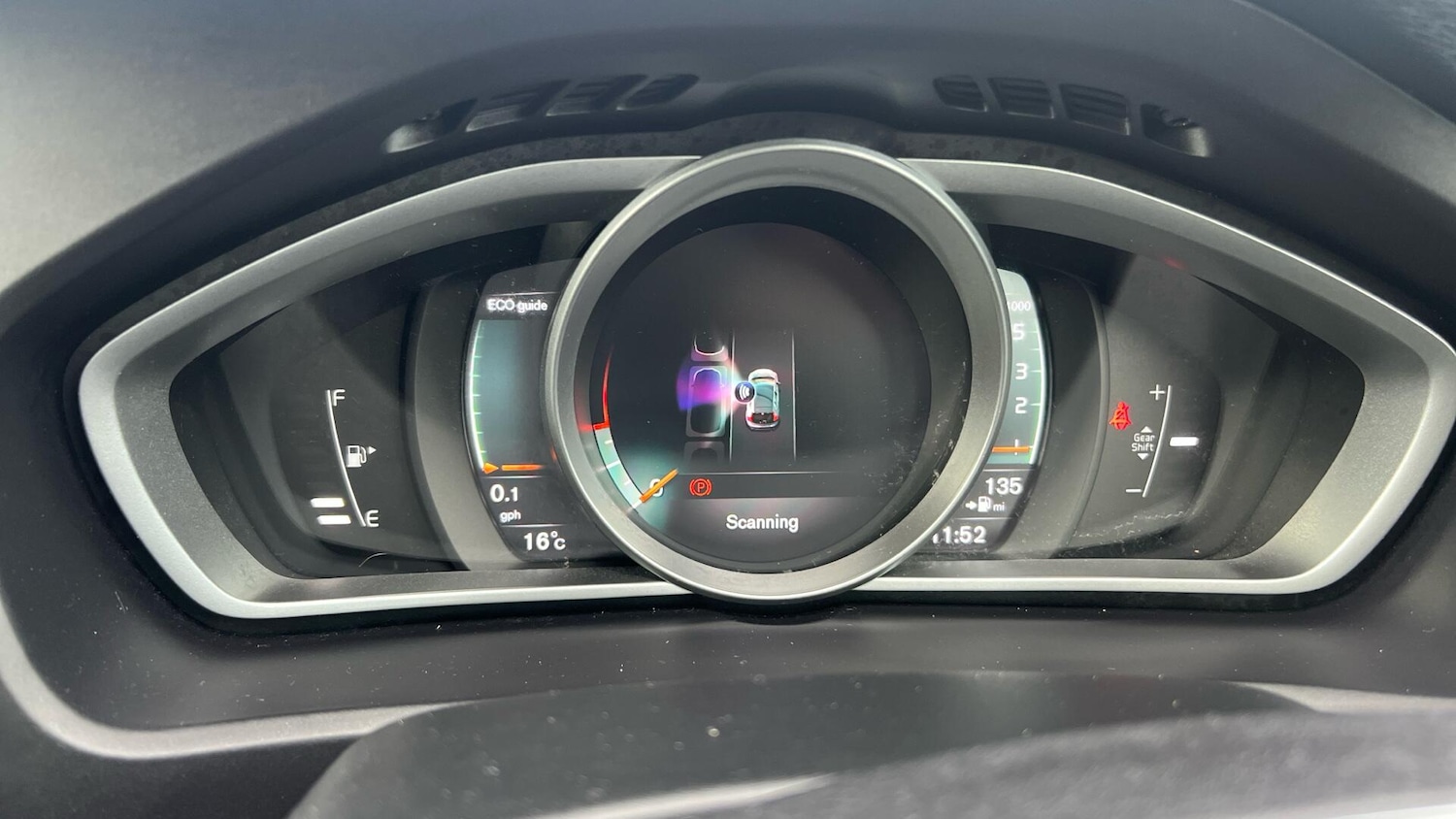 Used Volvo V40 2017 for sale - 76562179: Photo 54