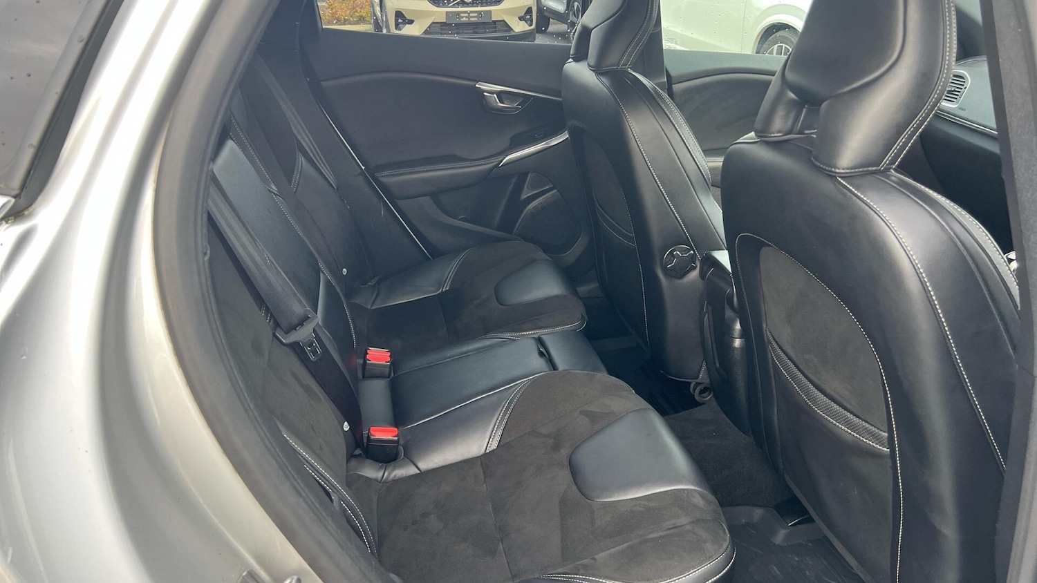 Used Volvo V40 2017 for sale - 76562179: Photo 6