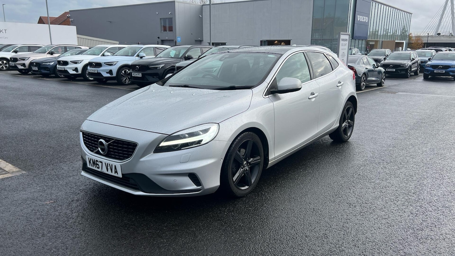 Used Volvo V40 2017 for sale - 76562179: Photo 64