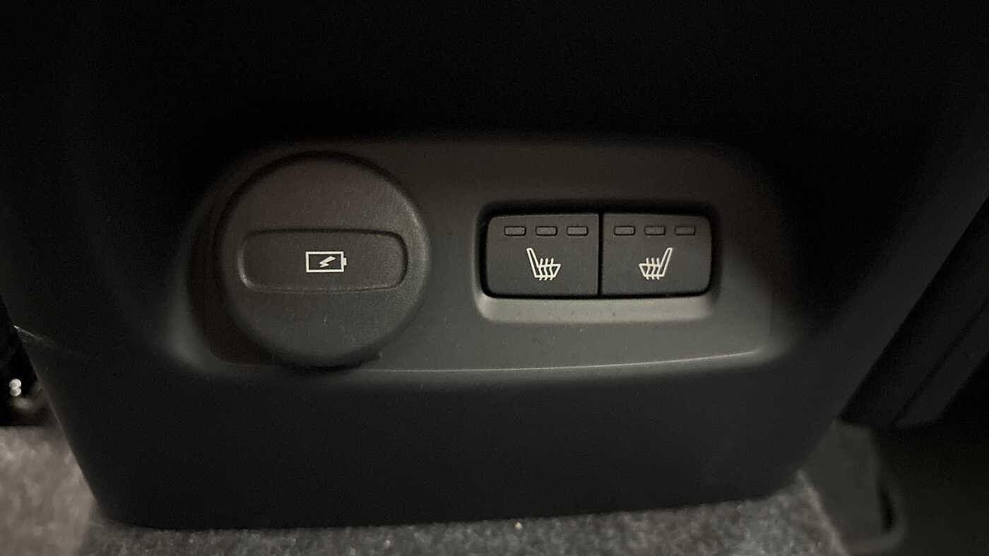 Used Volvo XC40 2025 for sale - 76408520: Photo 17