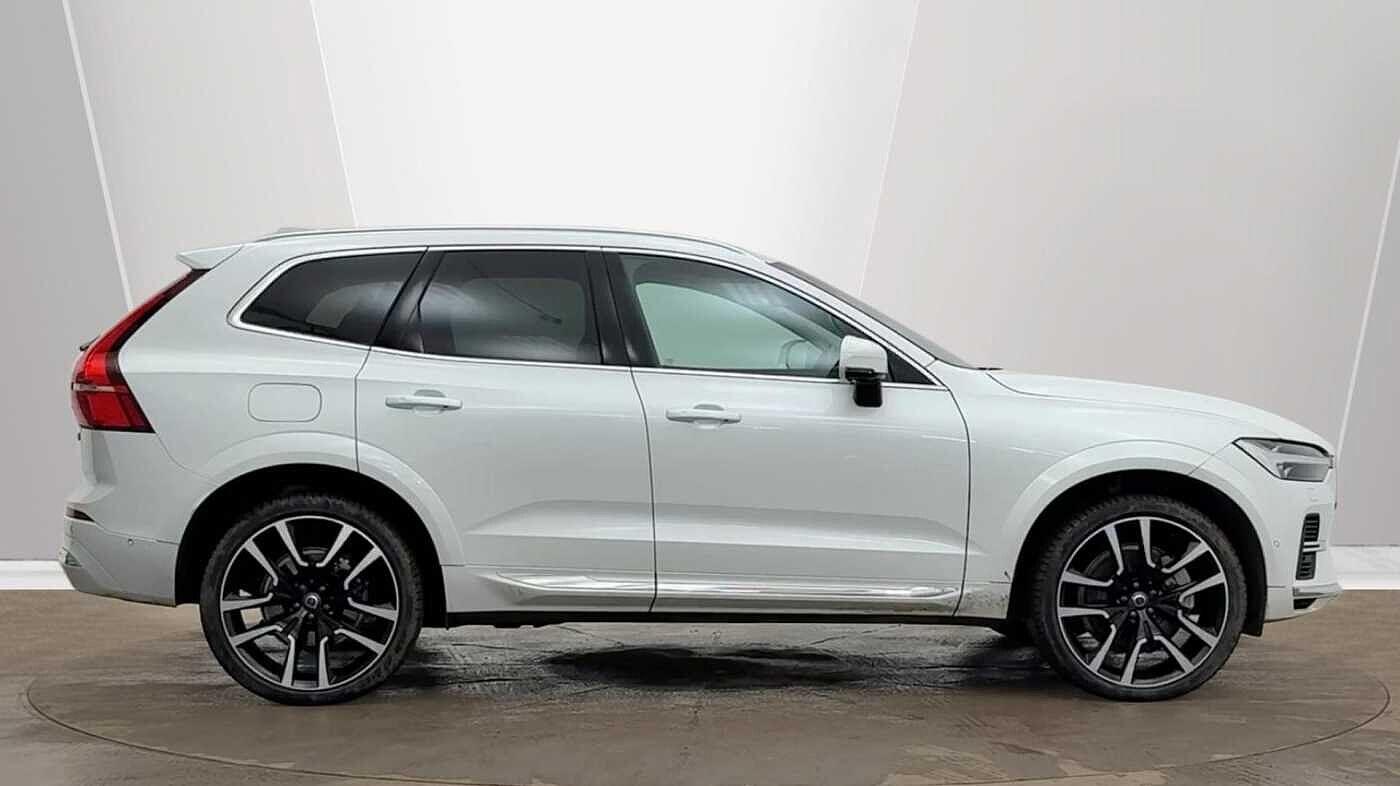 Used Volvo XC60 2025 for sale - 77633490: Photo 2