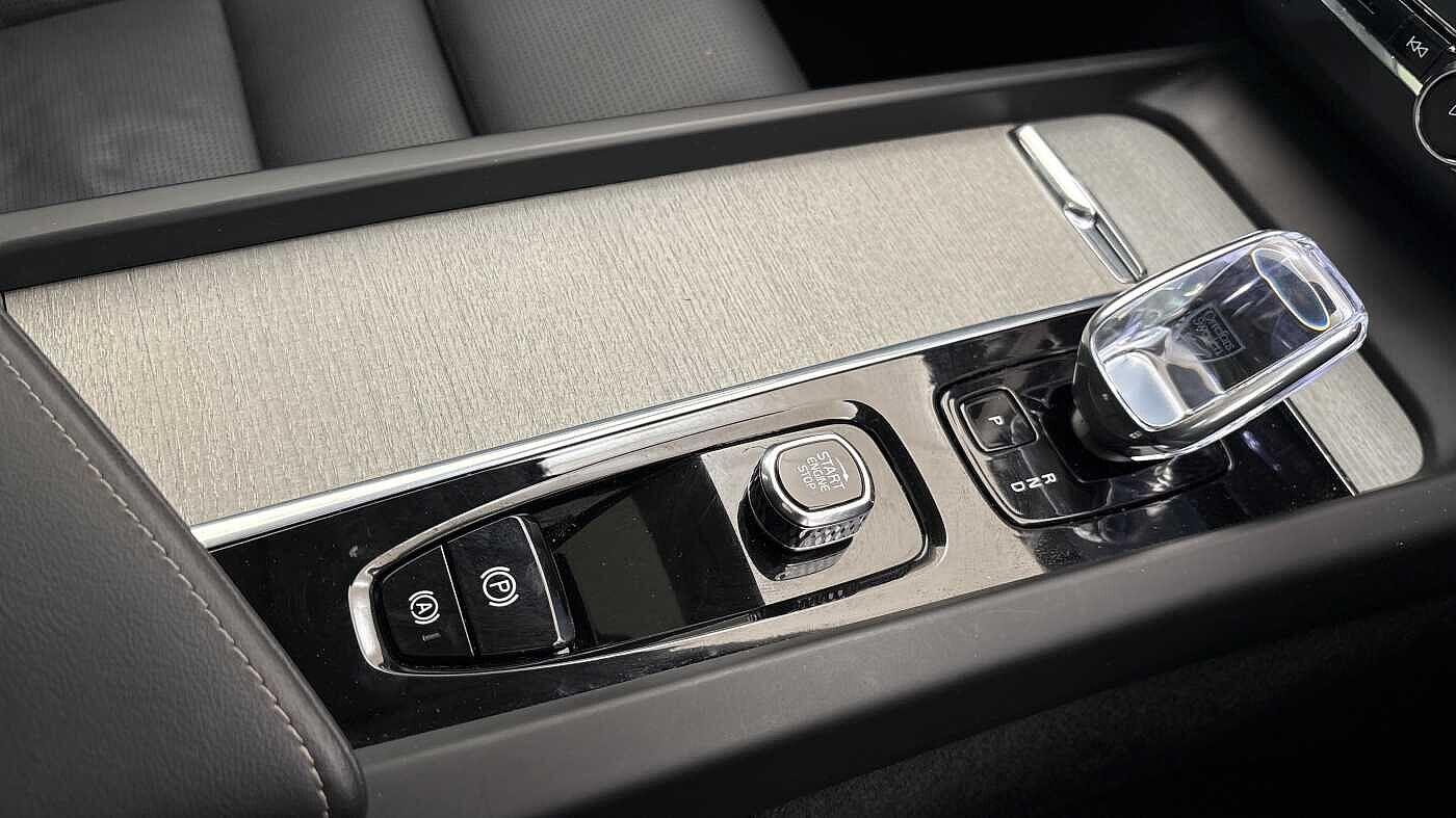 Used Volvo XC60 2025 for sale - 77633490: Photo 32