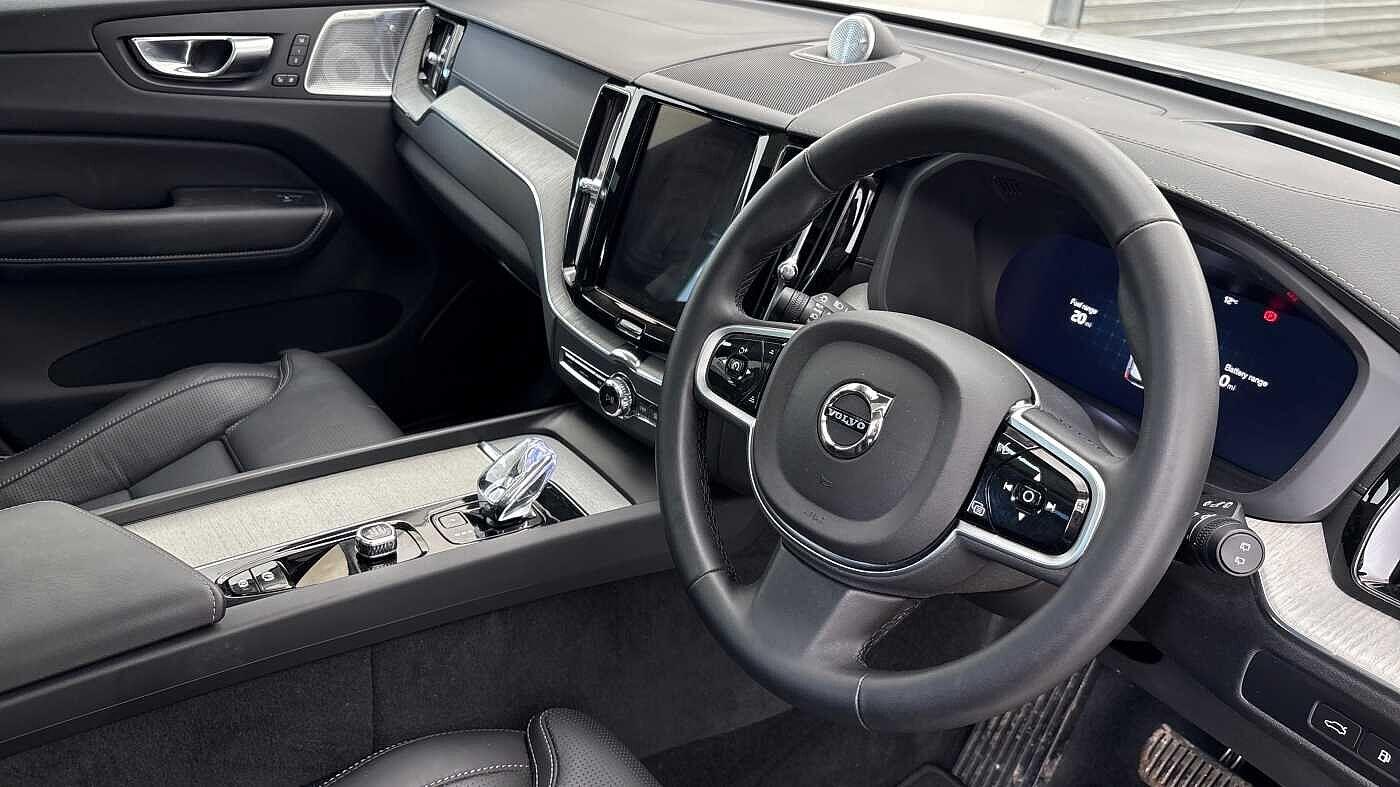 Used Volvo XC60 2025 for sale - 77633490: Photo 9