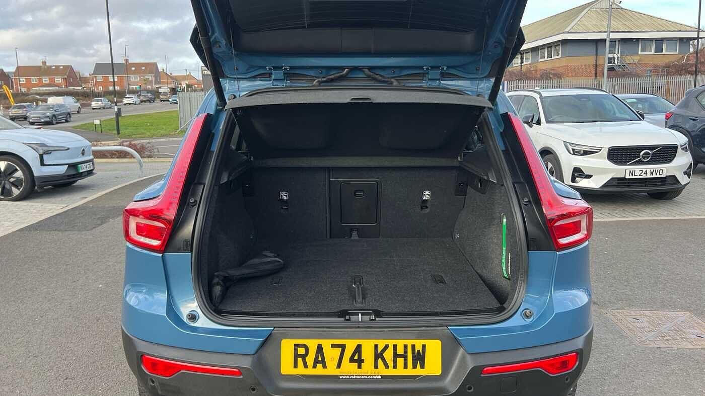 Used Volvo XC40 2025 for sale - 77523504: Photo 15