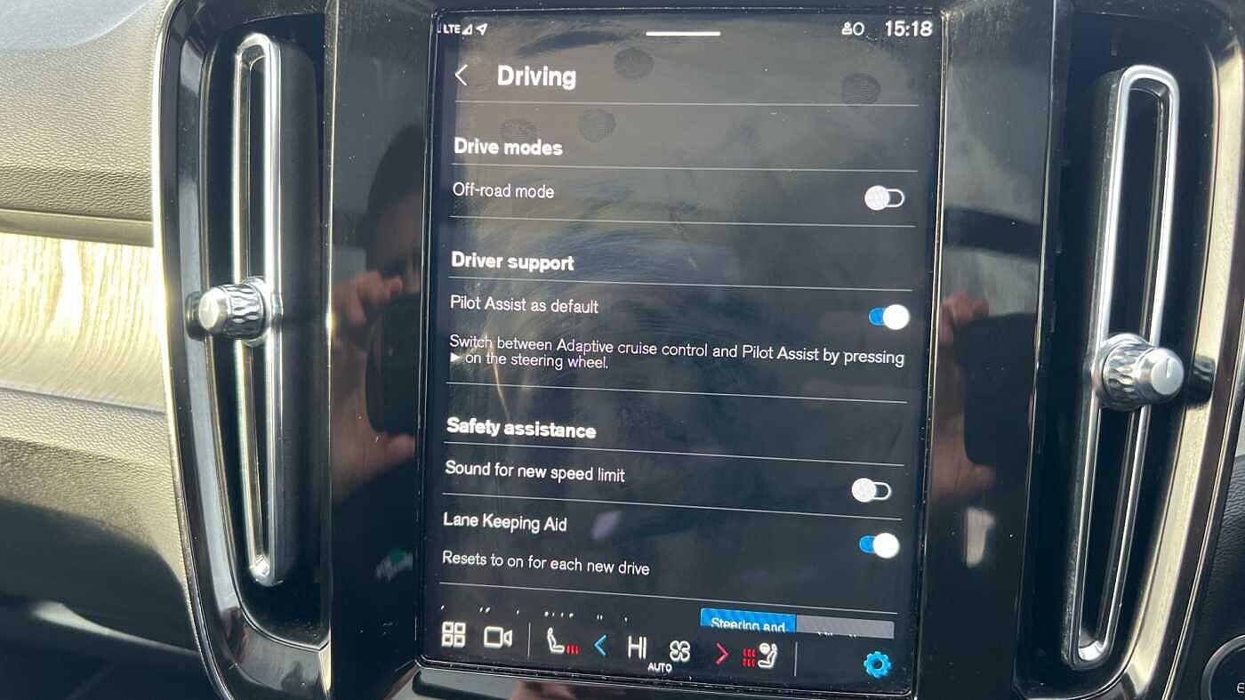 Used Volvo XC40 2025 for sale - 77523504: Photo 17