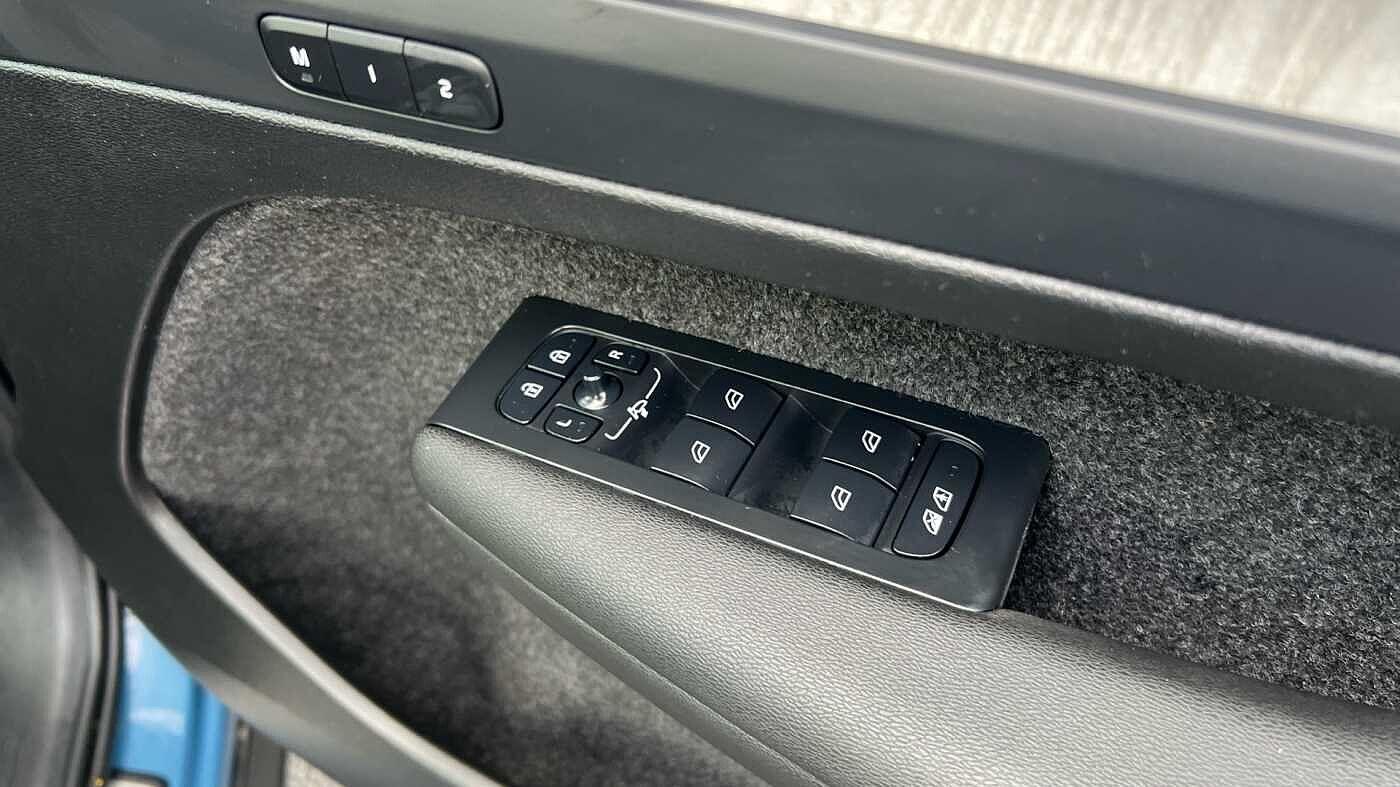 Used Volvo XC40 2025 for sale - 77523504: Photo 26