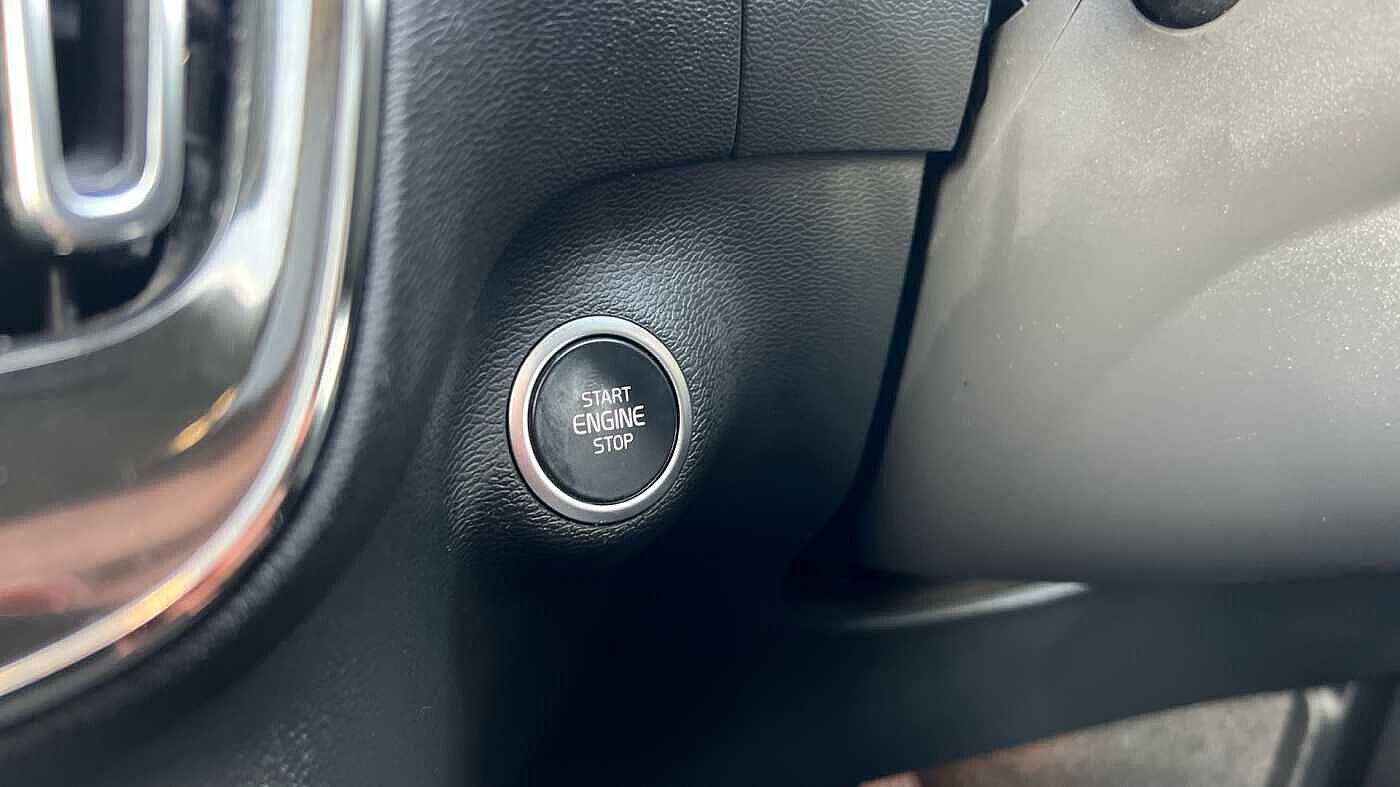 Used Volvo XC40 2025 for sale - 77523504: Photo 29