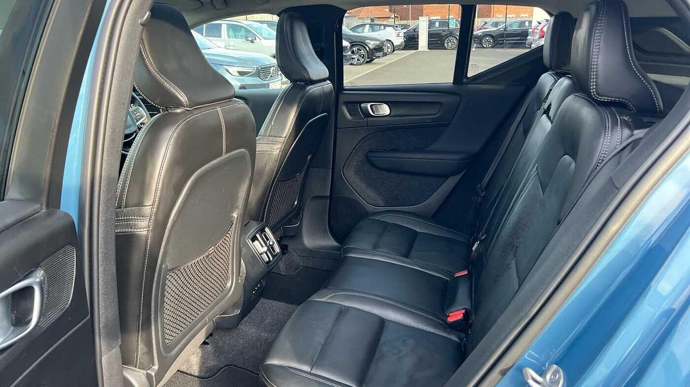 Used Volvo XC40 2025 for sale - 77523504: Photo 35