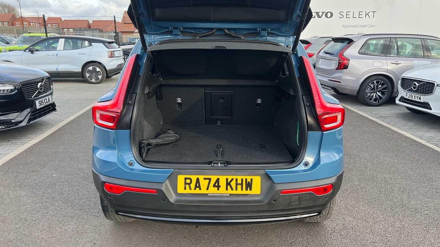 Used Volvo XC40 2025 for sale - 77523504: Photo 66