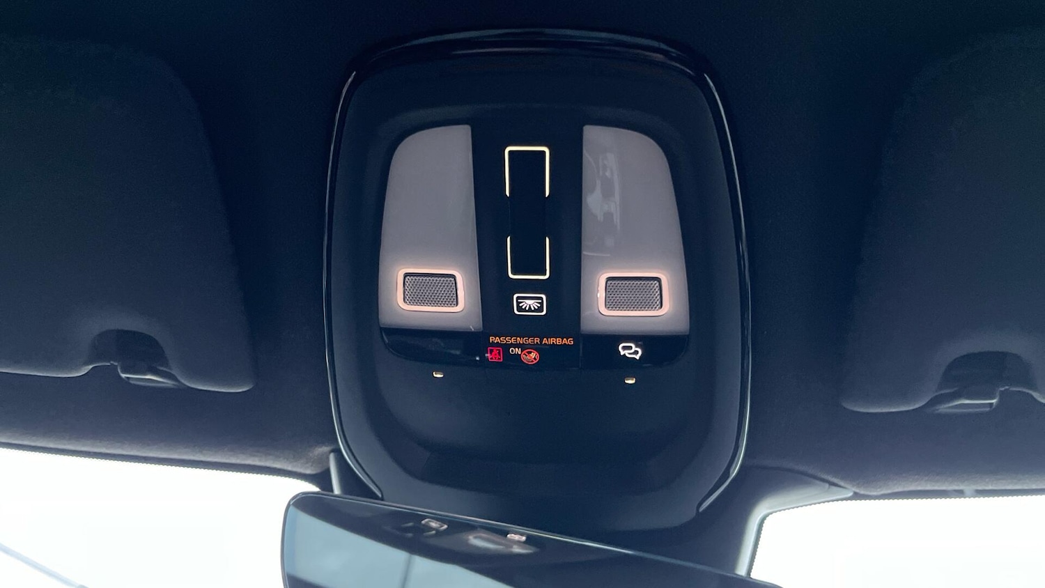 Used Volvo XC40 2023 for sale - 76886086: Photo 26