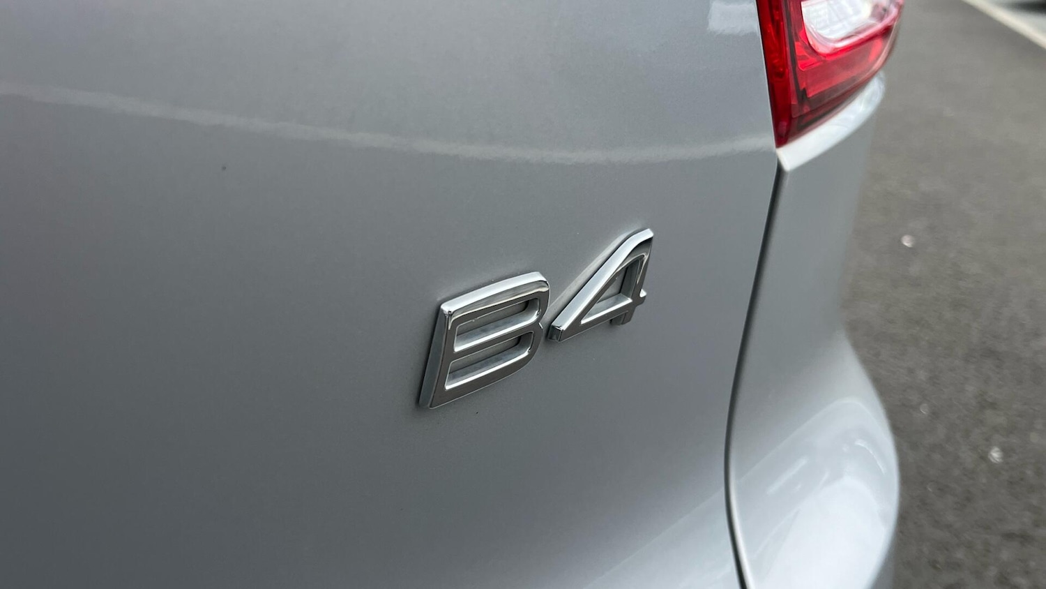 Used Volvo XC40 2023 for sale - 76886086: Photo 44