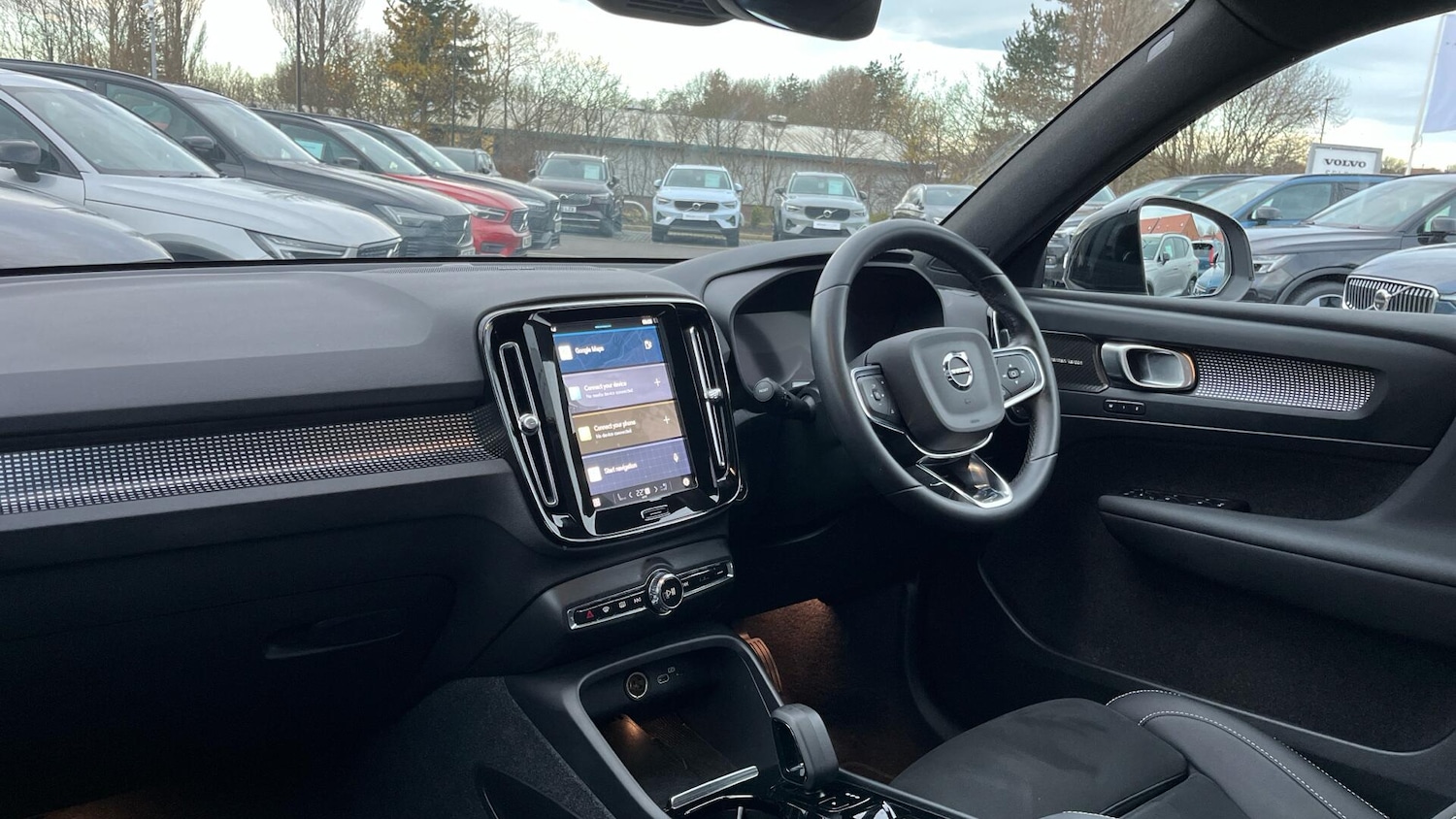 Used Volvo XC40 2023 for sale - 76886086: Photo 45