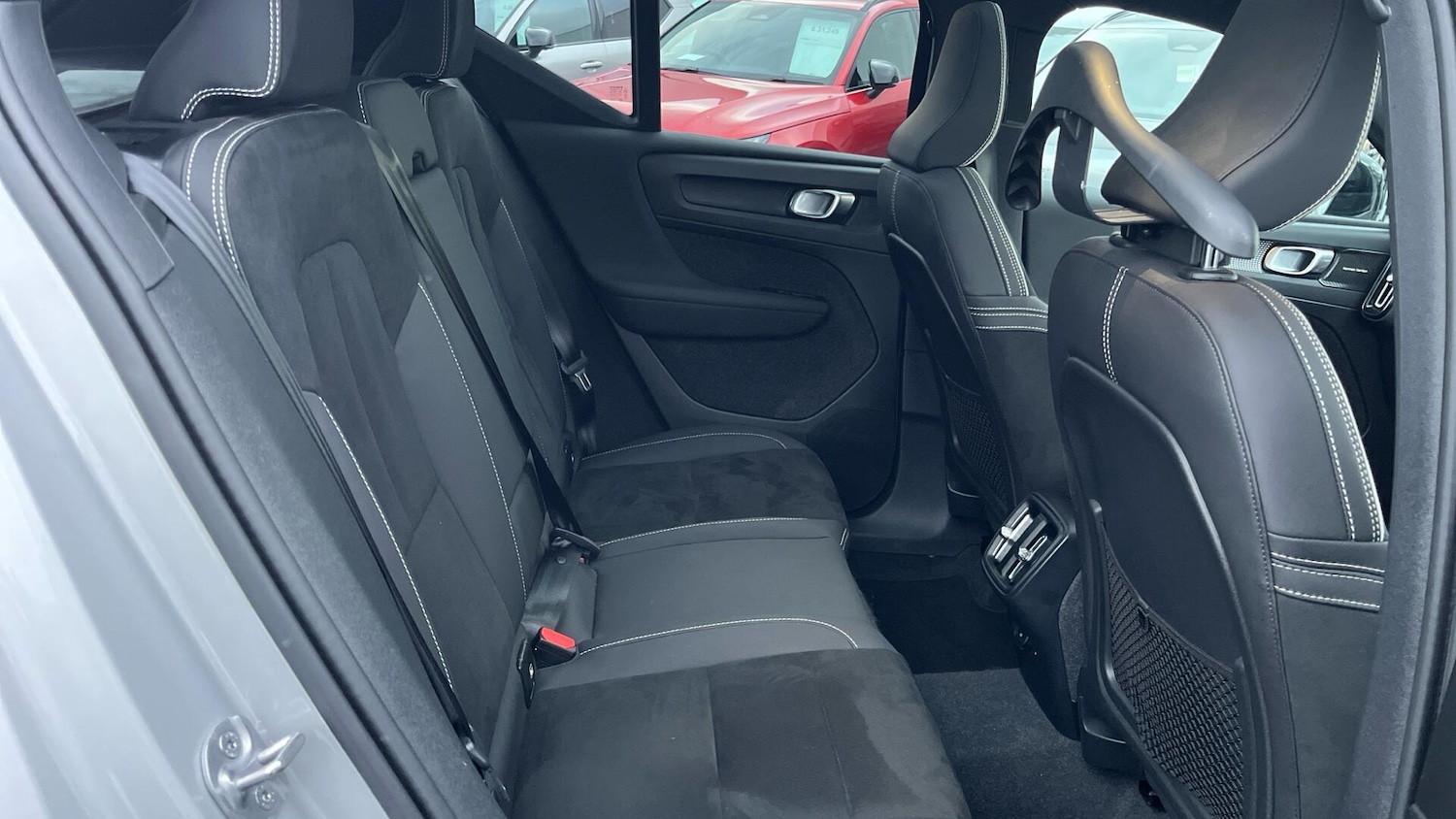 Used Volvo XC40 2023 for sale - 76886086: Photo 6