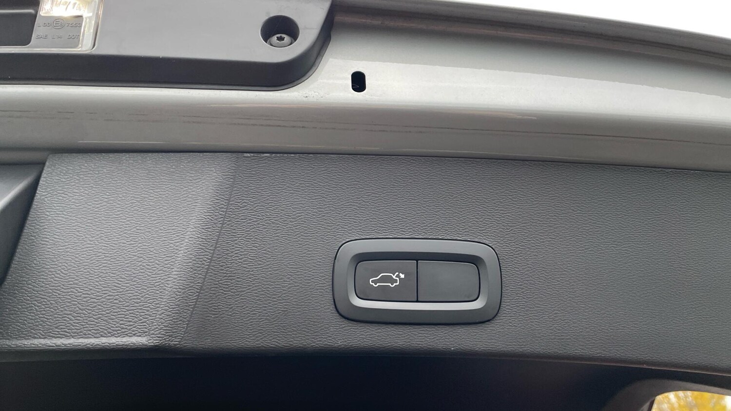 Used Volvo XC40 2023 for sale - 76348938: Photo 14