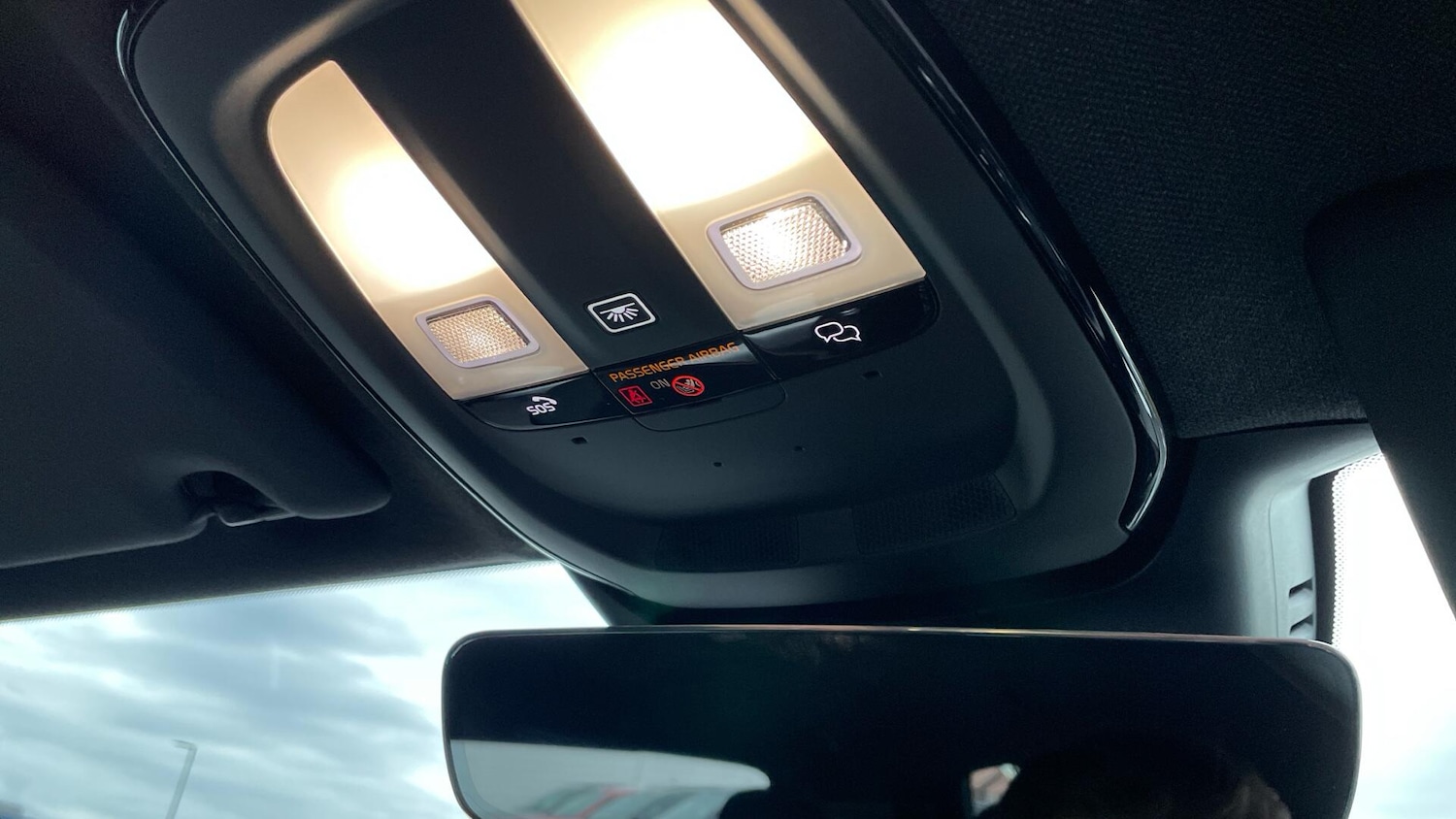 Used Volvo XC40 2023 for sale - 76348938: Photo 27