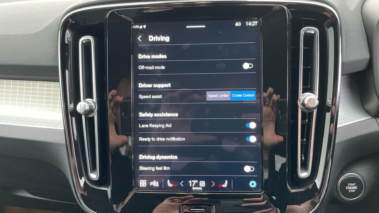 Used Volvo XC40 2023 for sale - 76348938: Photo 31