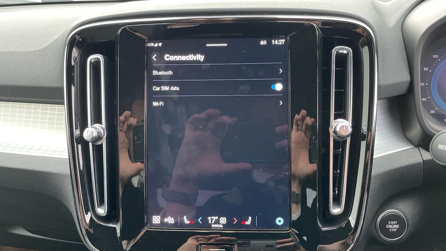 Used Volvo XC40 2023 for sale - 76348938: Photo 32