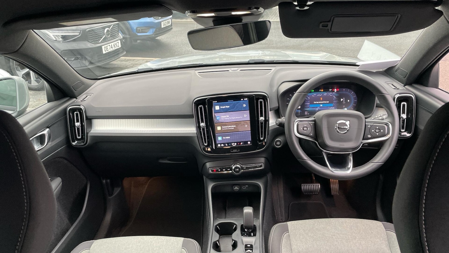 Used Volvo XC40 2023 for sale - 76348938: Photo 5