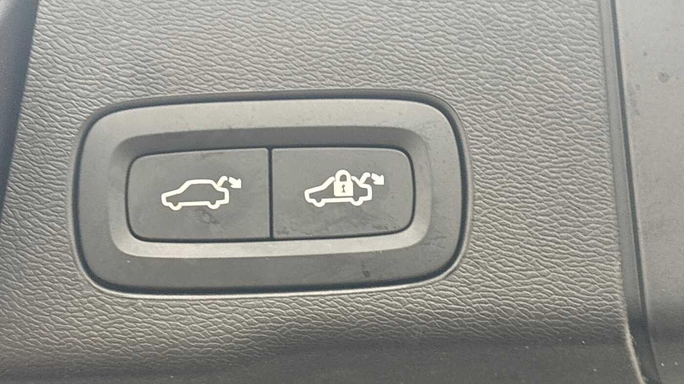 Used Volvo XC60 2025 for sale - 77598058: Photo 19