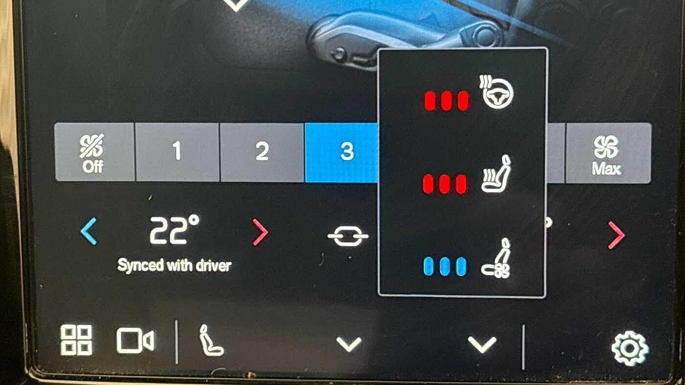 Used Volvo XC60 2025 for sale - 77598058: Photo 41