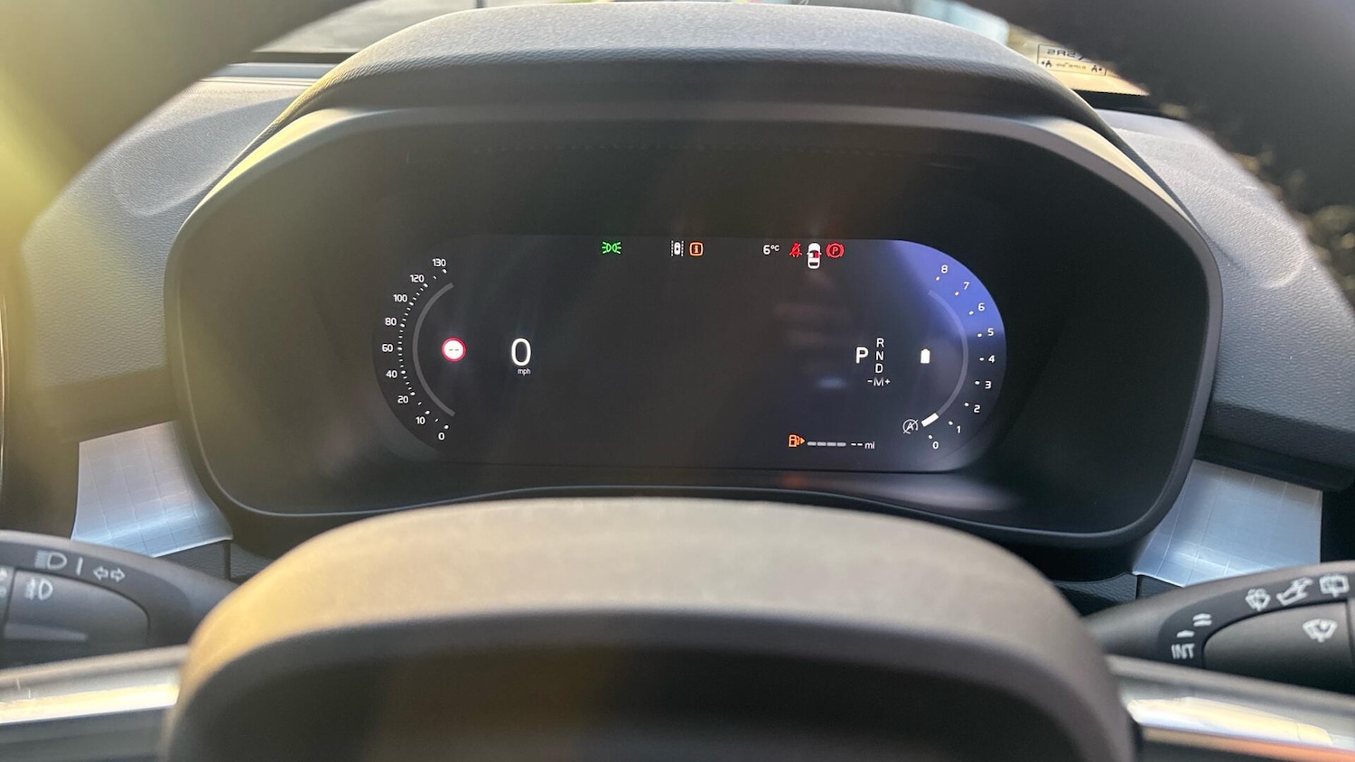 Used Volvo XC40 2025 for sale - 76592671: Photo 11