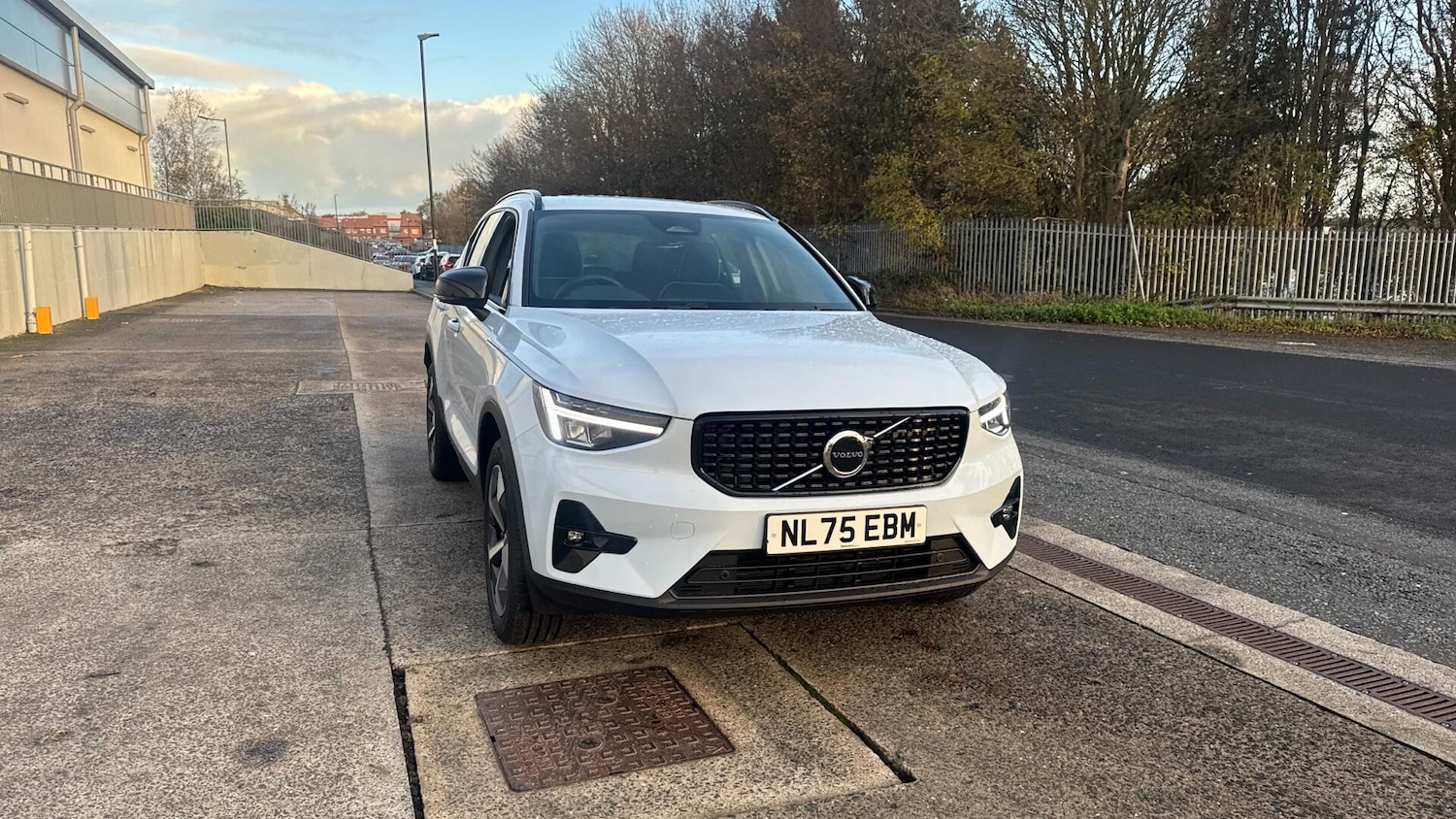 Used Volvo XC40 2025 for sale - 76592671: Photo 17