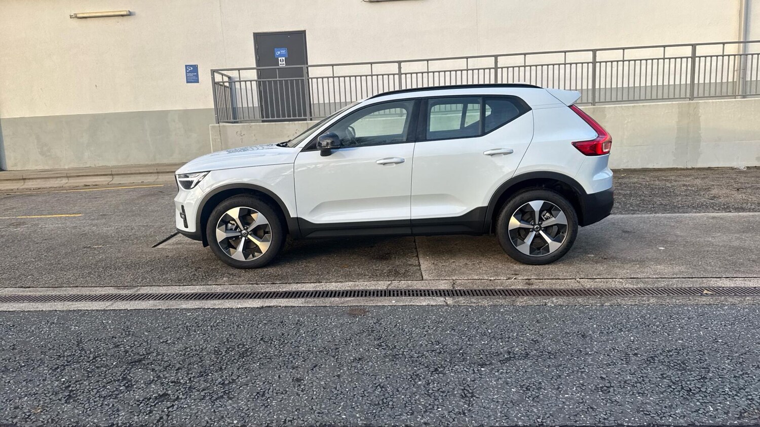 Used Volvo XC40 2025 for sale - 76592671: Photo 22