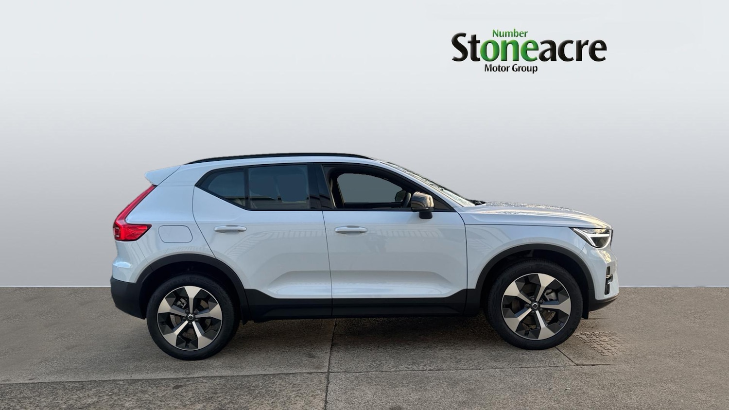 Used Volvo XC40 2025 for sale - 76592671: Photo 3