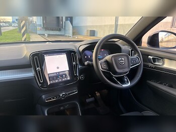 Used Volvo XC40 2025 for sale - 76592671: Photo