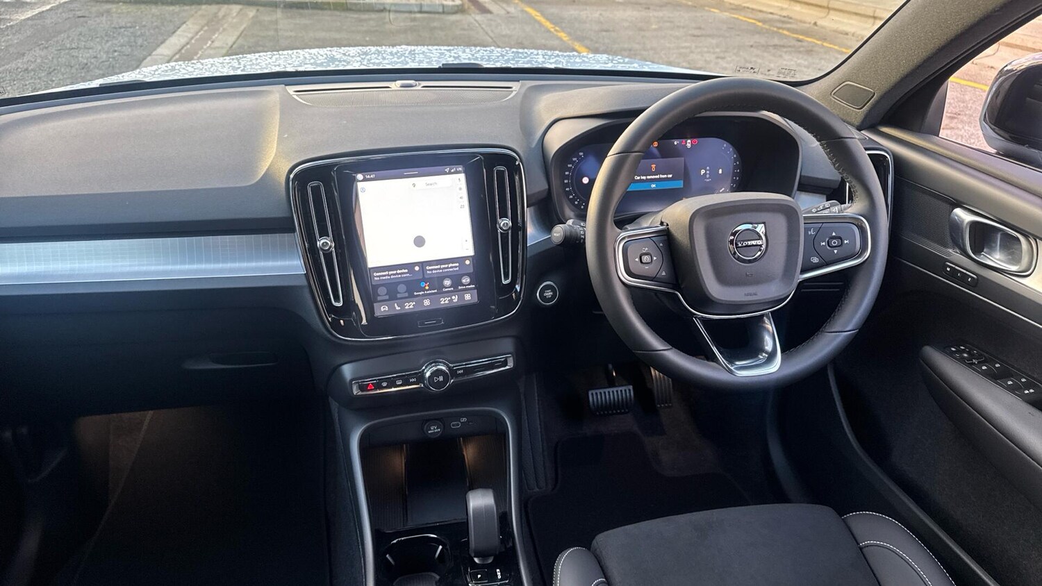 Used Volvo XC40 2025 for sale - 76592671: Photo 5