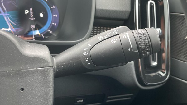 Used Volvo XC40 2024 for sale - 73967876: Photo 25