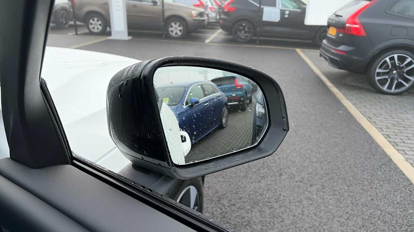 Used Volvo XC40 for sale - 77769221: Photo 32