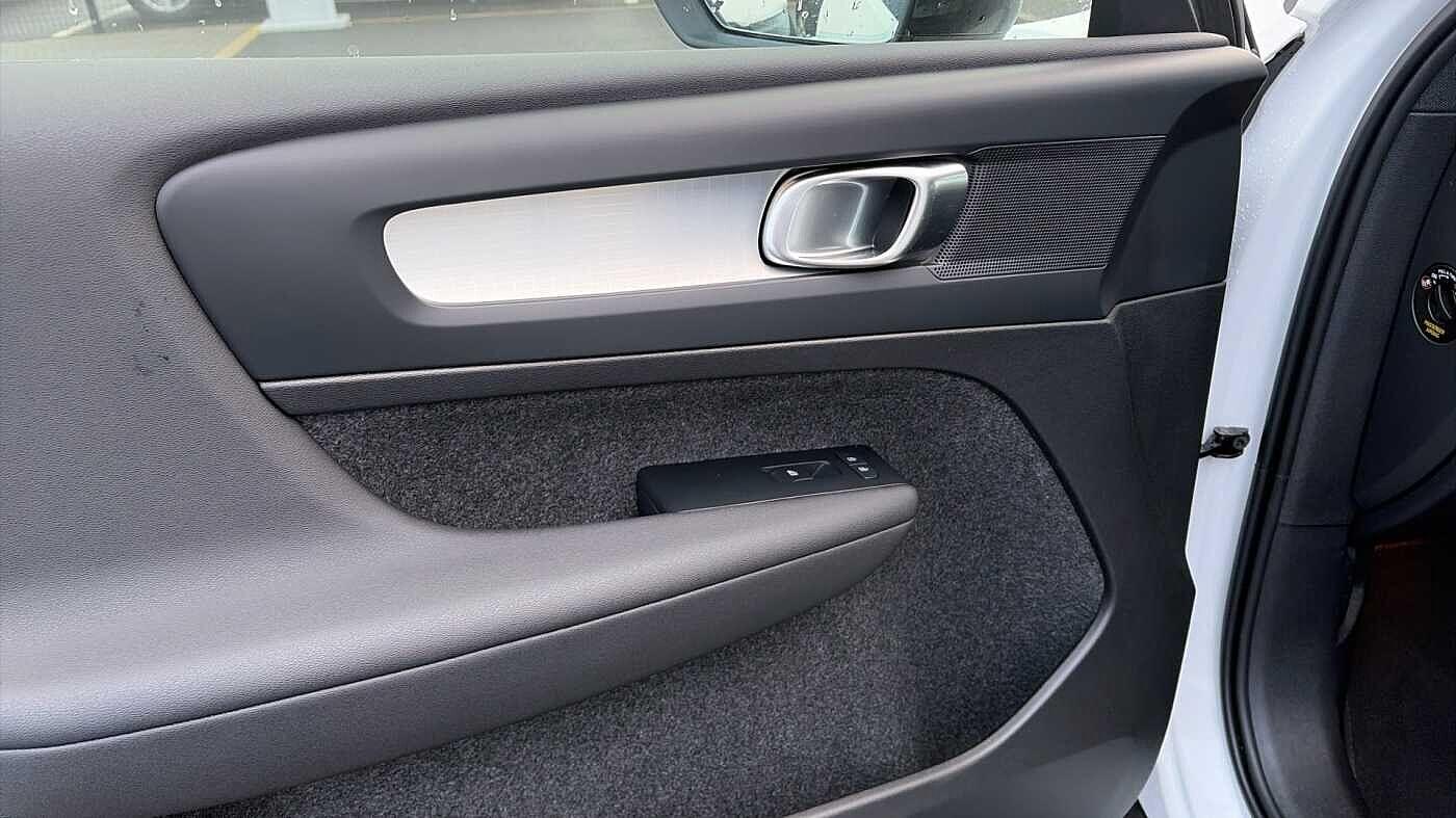 Used Volvo XC40 for sale - 77769221: Photo 47