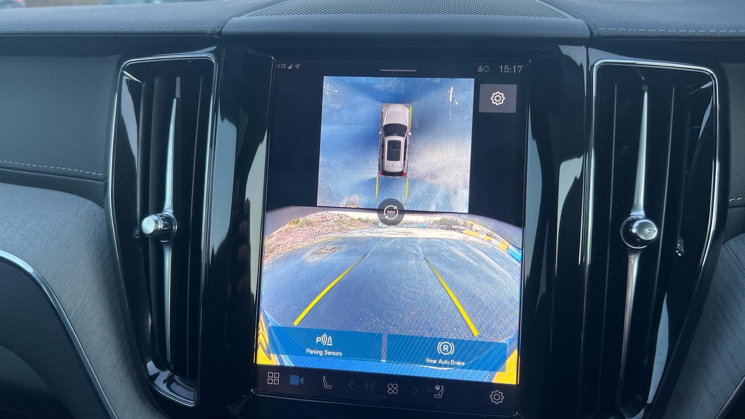 Used Volvo XC60 2025 for sale - 76886264: Photo 19