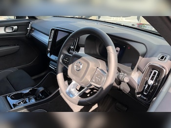 Used Volvo XC40 2025 for sale - 78046832: Photo