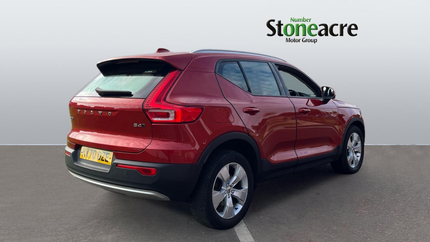 Used Volvo XC40 2020 for sale - 76083752: Photo 2