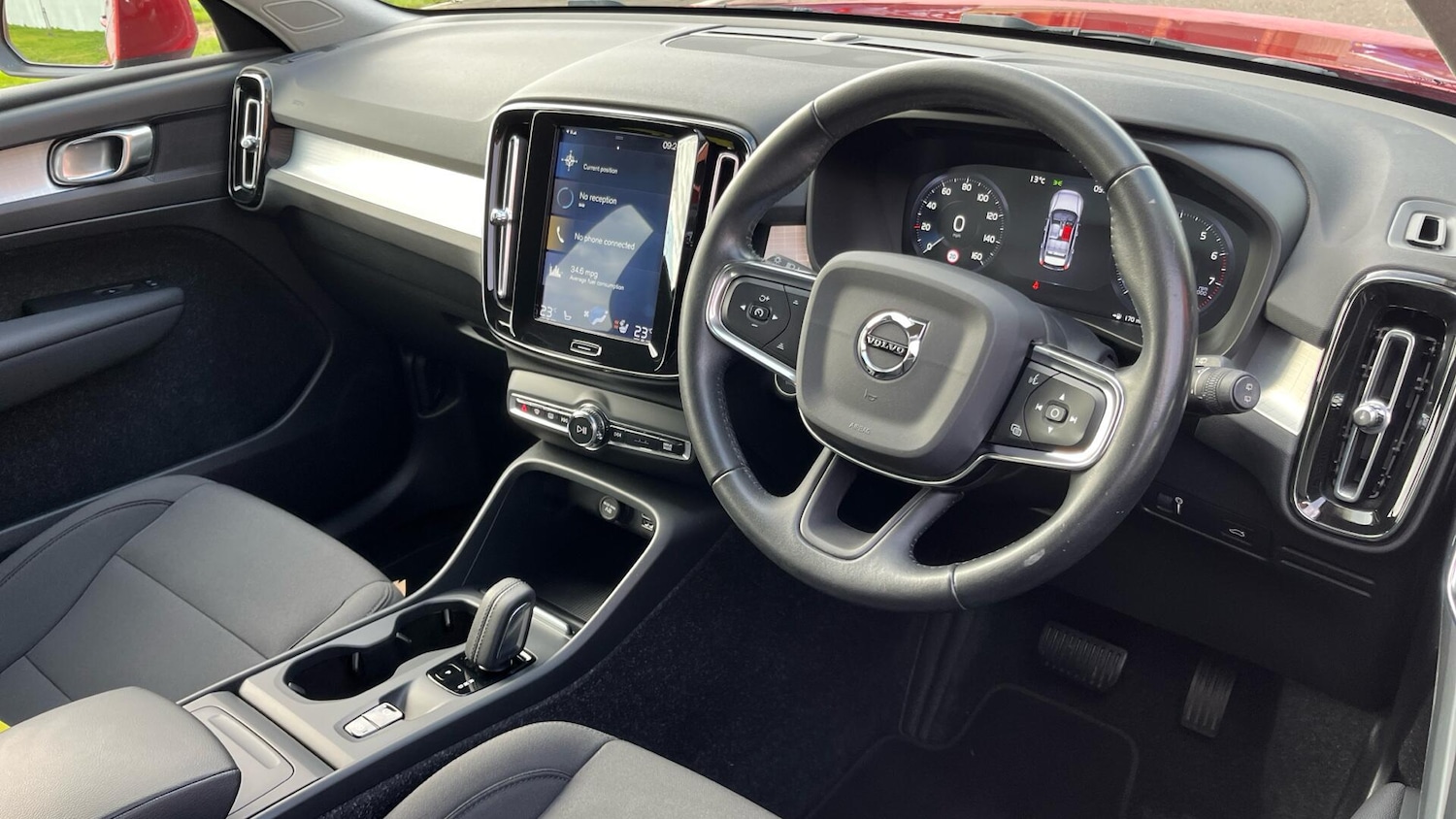 Used Volvo XC40 2020 for sale - 76083752: Photo 4