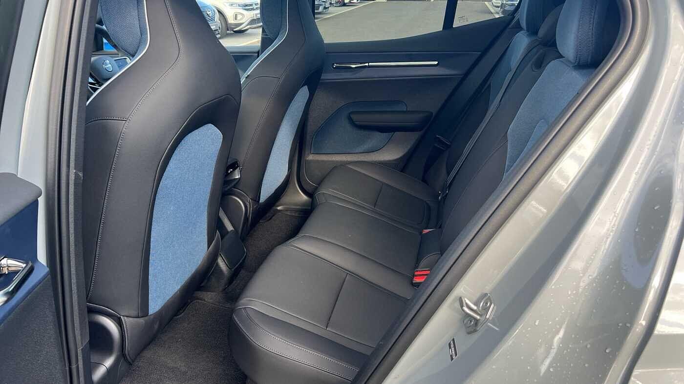 Used Volvo EX30 2025 for sale - 76591938: Photo 28