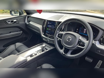 Used Volvo XC60 2021 for sale - 75857255: Photo