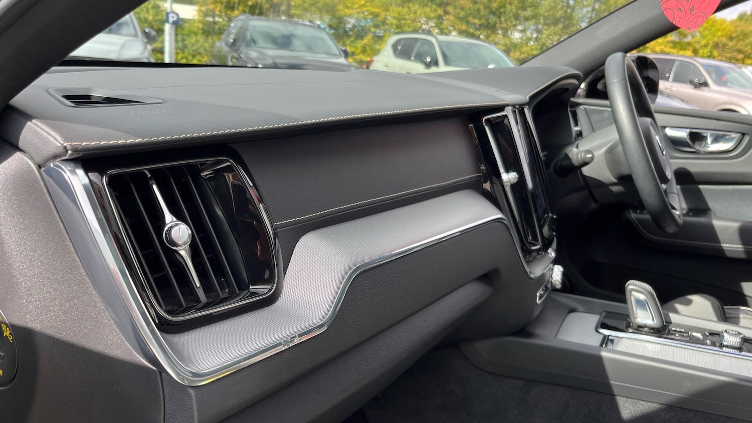 Used Volvo XC60 2021 for sale - 75857255: Photo 52