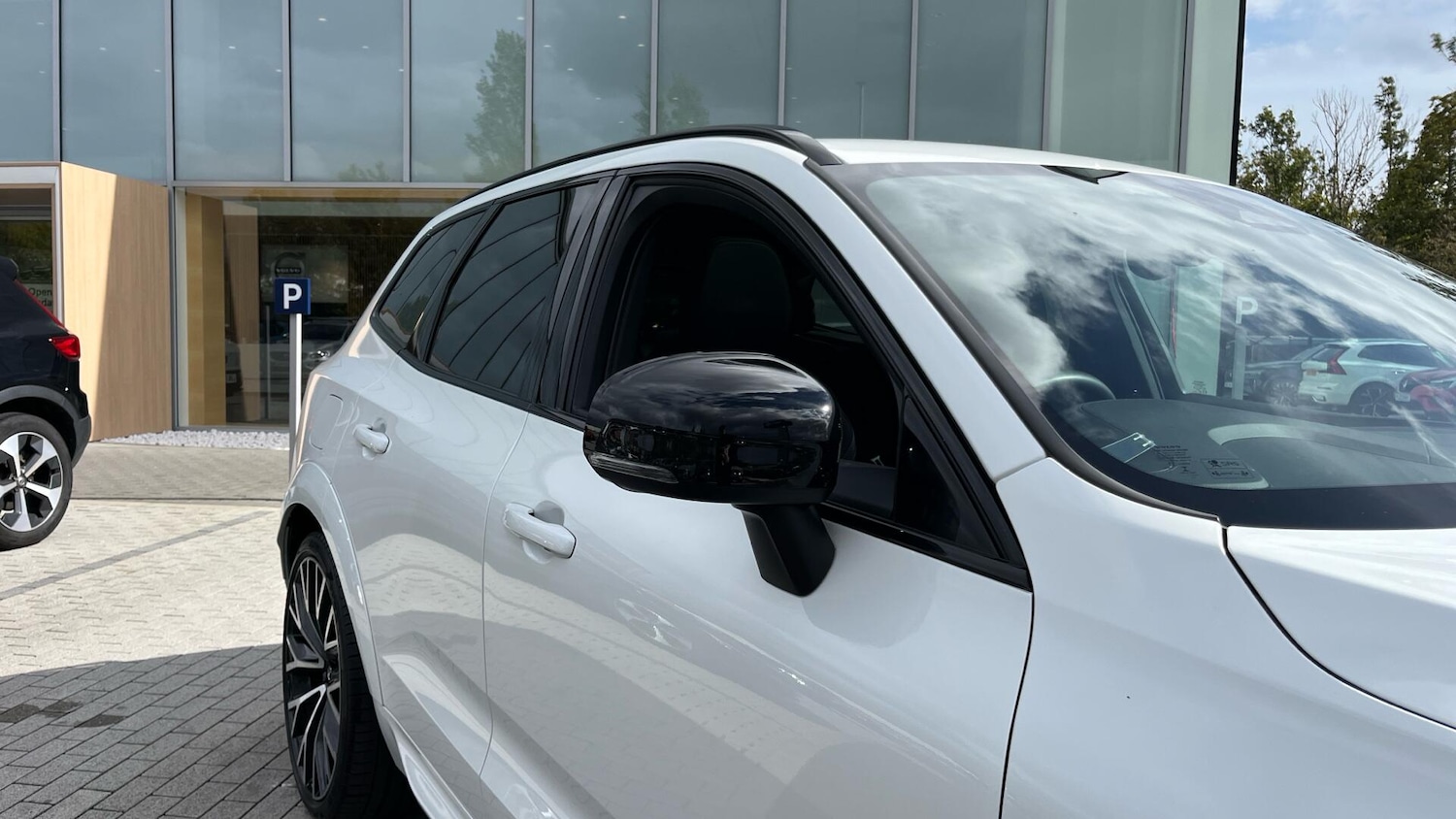 Used Volvo XC60 2021 for sale - 75857255: Photo 56