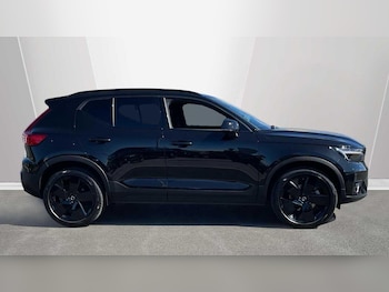 Used Volvo XC40 2025 for sale - 78892160: Photo