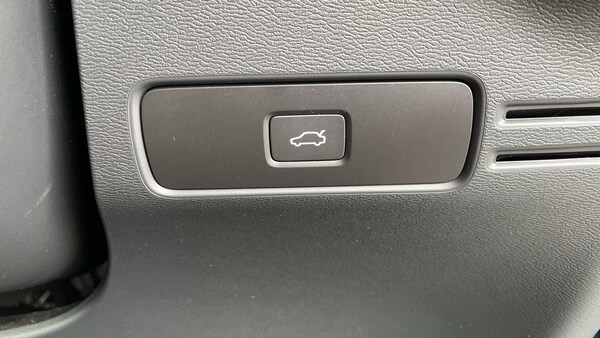 Used Volvo XC40 2024 for sale - 75609637: Photo 33