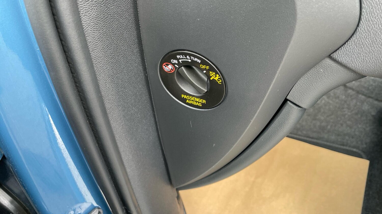 Used Volvo XC40 2024 for sale - 75609637: Photo 66