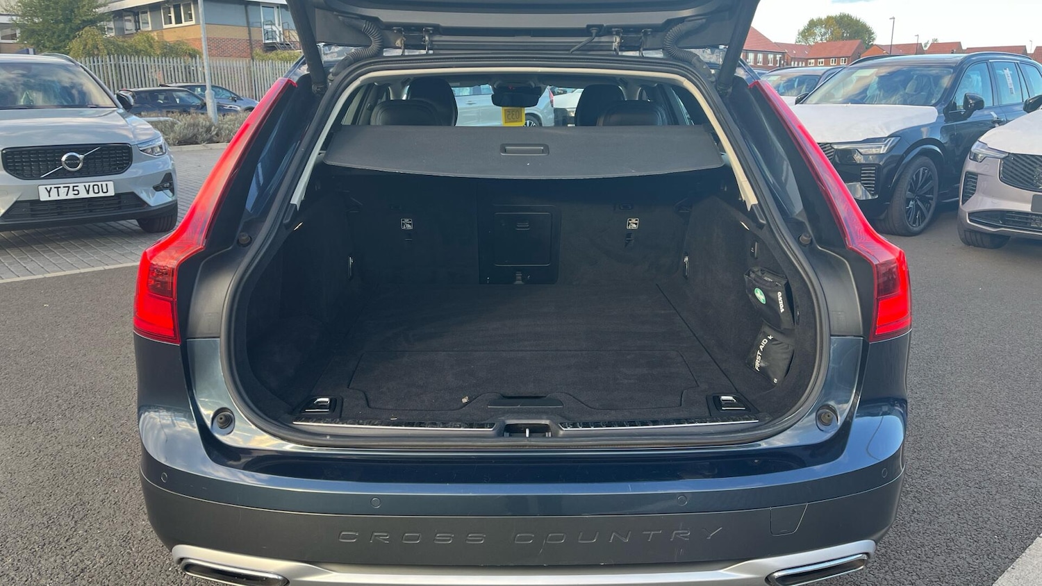 Used Volvo V90 Cross Country for sale - 75915430: Photo 13