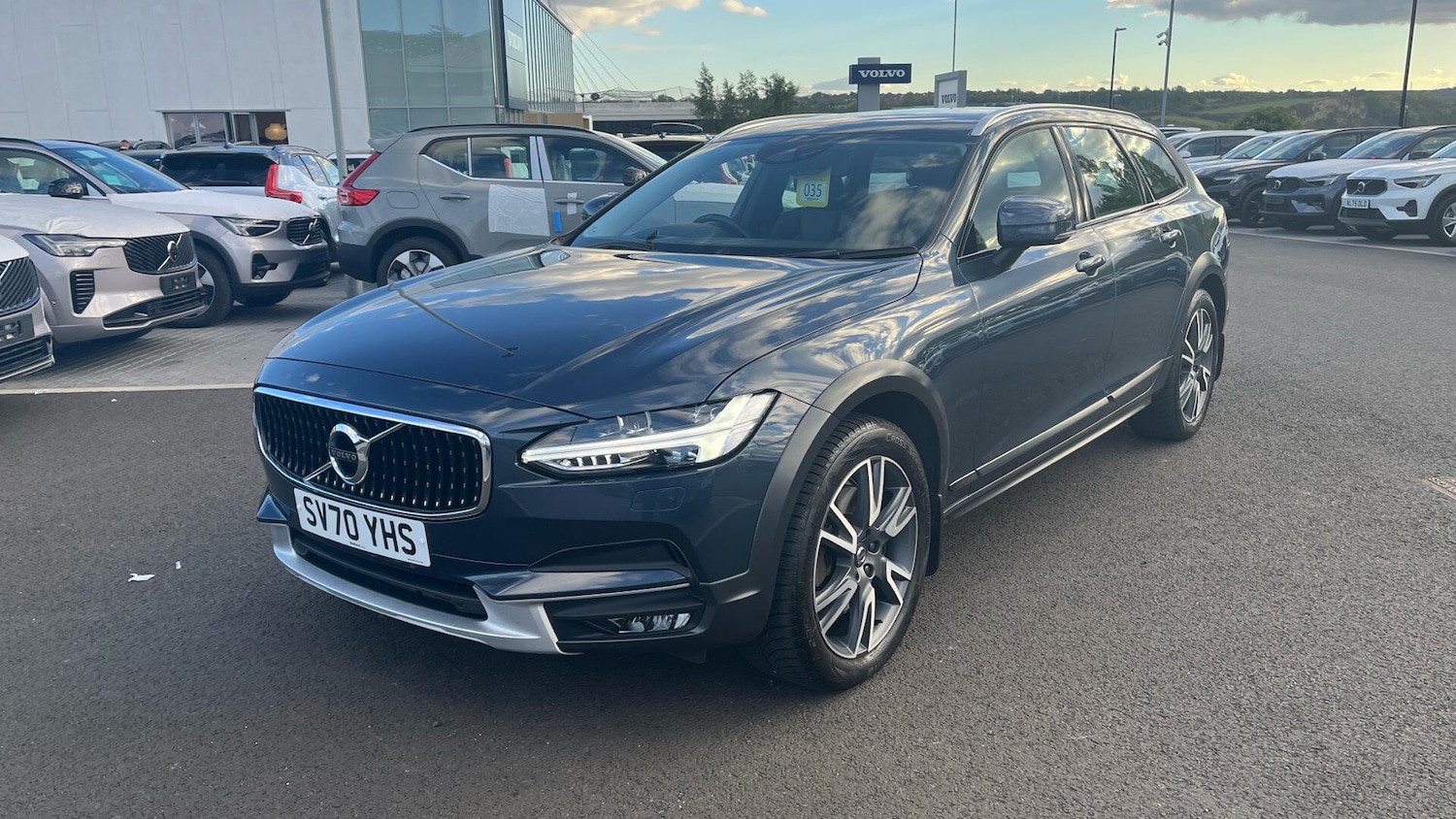 Used Volvo V90 Cross Country for sale - 75915430: Photo 39