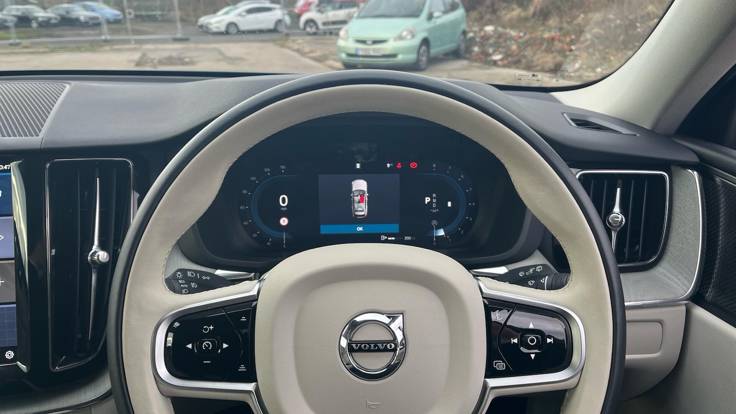 Used Volvo XC60 2025 for sale - 76886099: Photo 10